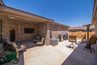 5304 Logan Ct in Midland, TX - Foto de edificio - Building Photo