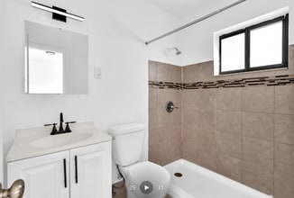 1027 SW 3rd St in Miami, FL - Foto de edificio - Building Photo