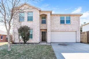 944 Dunkirk Ln in Arlington, TX - Building Photo
