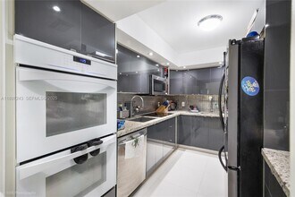 1001 91st St in Bay Harbor Islands, FL - Building Photo - Building Photo