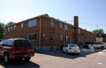 University Courtyard in Salt Lake City, UT - Building Photo - Building Photo