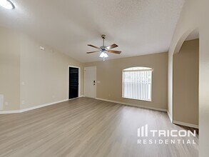 3176 Shafton Ave in Deltona, FL - Building Photo - Building Photo
