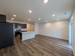 6496 W 36th Pl in Kennewick, WA - Building Photo - Building Photo