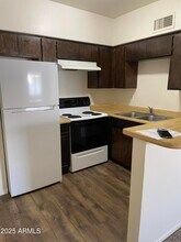 585 W 20th Ave in Apache Junction, AZ - Foto de edificio - Building Photo