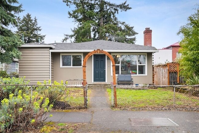 3517 SE 67th Ave in Portland, OR - Building Photo - Building Photo