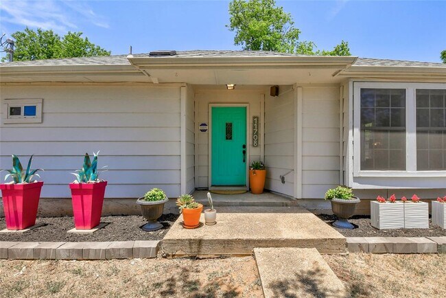 11708 Hornsby St in Austin, TX - Building Photo - Building Photo