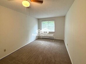215 Barry Ave in Wayzata, MN - Building Photo - Building Photo
