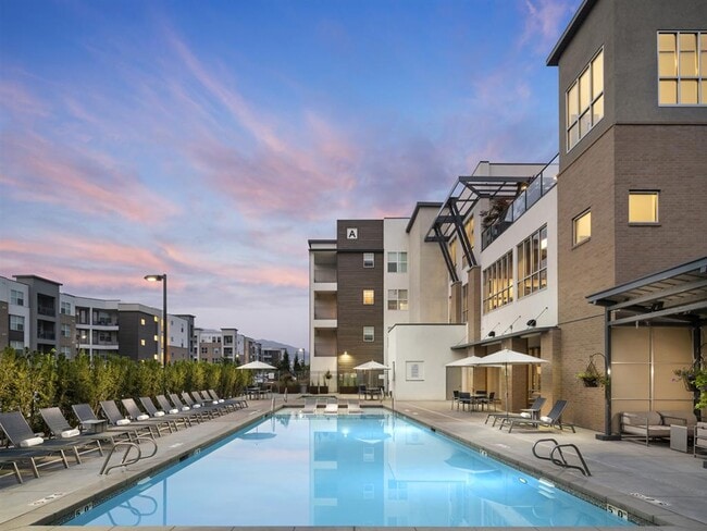 Parc West Apartments photo'