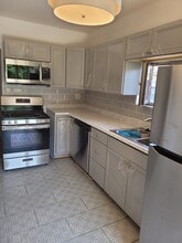 970 Lilac St, Unit 968 Lilac St in Pittsburgh, PA - Building Photo - Building Photo