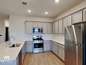 10713 Fulton Ave in Austin, TX - Building Photo - Building Photo