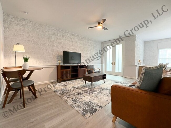 property at 6918 Northside Dr