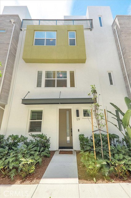 property at 987 E Mason Ln