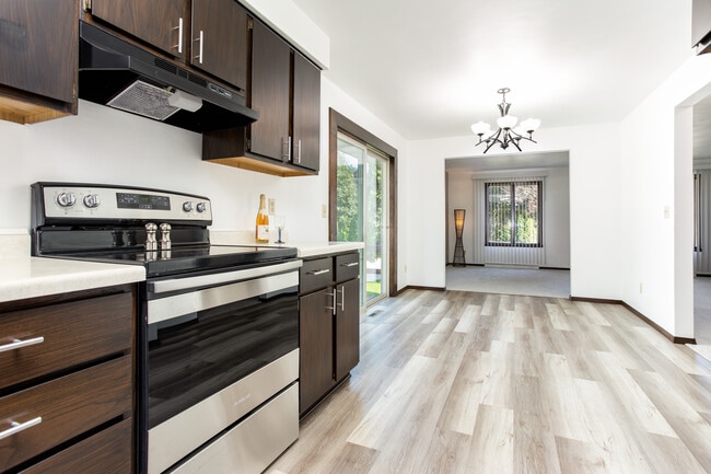 property at 3500 Northridge Ct