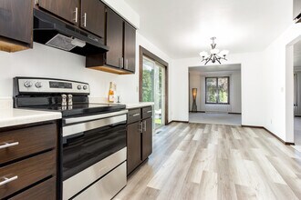 3500 Northridge Ct in Appleton, WI - Building Photo - Building Photo