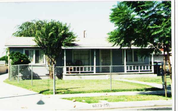 6821-6825 Colmar Ave in Bell, CA - Building Photo