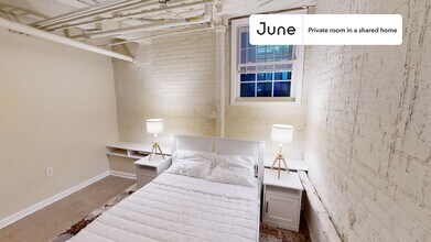 Private bedroom in 5 bed/2 bath Home in Washington, DC - Building Photo - Building Photo