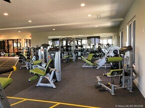 8045 NW 104th Ave in Doral, FL - Building Photo - Building Photo
