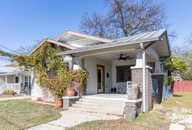 209 Carolina St in San Antonio, TX - Building Photo - Building Photo