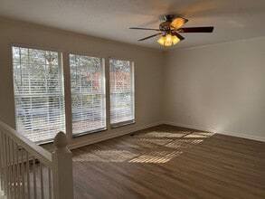 11105 Lake Hills Dr in Knoxville, TN - Building Photo - Building Photo