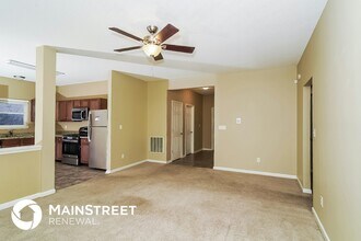 8018 Ithaca Way in Indianapolis, IN - Building Photo - Building Photo