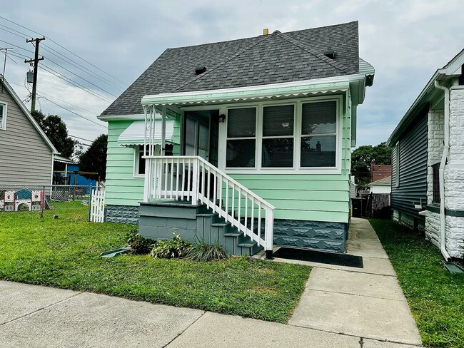 property at 1870 8th St