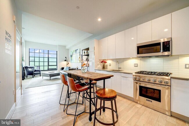 45 Sutton Square SW in Washington, DC - Building Photo - Building Photo