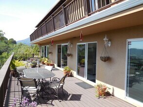 320 Vista Grande in Kentfield, CA - Building Photo - Building Photo