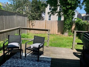 16 Grafton St in Newport, RI - Foto de edificio - Building Photo