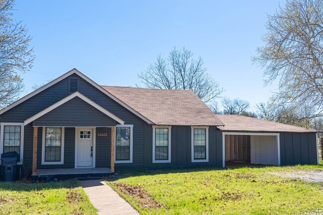 property at 4200 Valview Dr