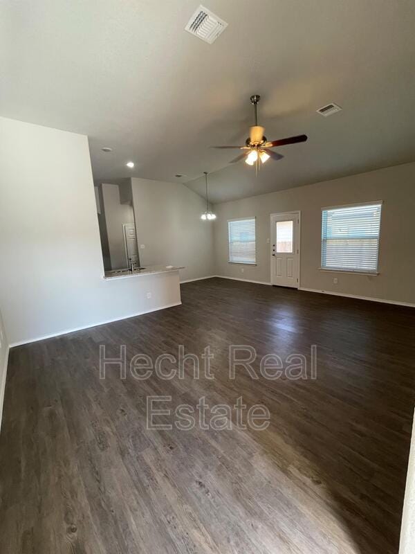 9207 Canyon Bnd in Converse, TX - Building Photo - Building Photo