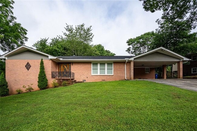 property at 2470 Landeau Cir