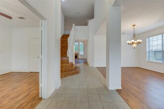 16464 Beewood Glen Dr in Sugar Land, TX - Foto de edificio - Building Photo