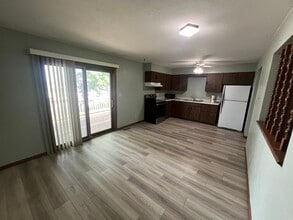 723 S College St, Unit 723 in Sioux City, IA - Building Photo - Building Photo