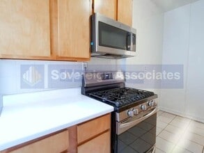 710 W 173rd St, Unit 44 in New York, NY - Foto de edificio - Building Photo