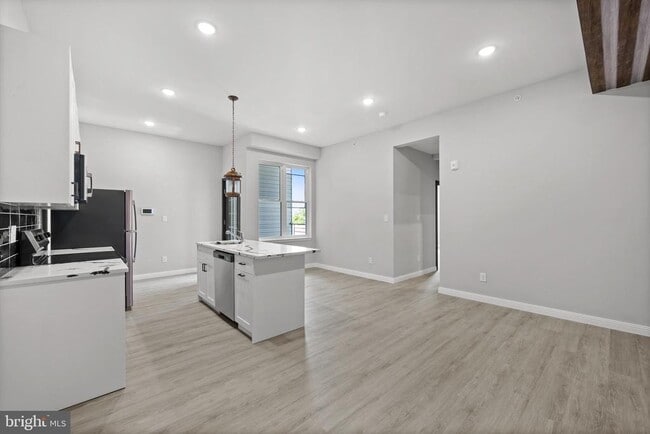 403 N Simpson St in Philadelphia, PA - Building Photo - Building Photo