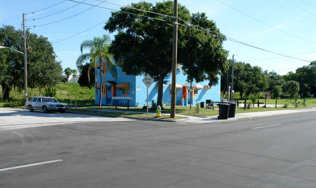 1315 4th Ave N in St. Petersburg, FL - Foto de edificio - Building Photo