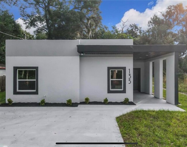 135 S Chandler Ave in DeLand, FL - Building Photo - Building Photo