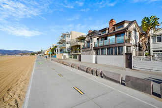 1366 Palisades Beach Rd, Unit 1366 in Santa Monica, CA - Foto de edificio - Building Photo