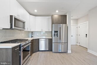 408 N Front St in Philadelphia, PA - Building Photo - Building Photo