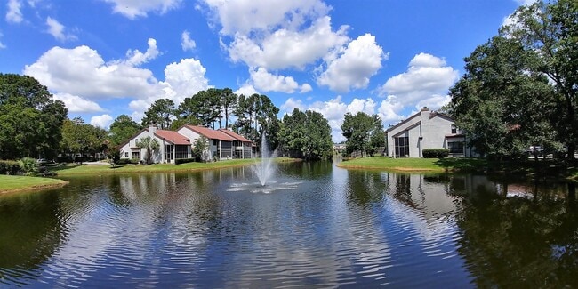 902 Wood Hill Dr in Jacksonville, FL - Building Photo - Building Photo