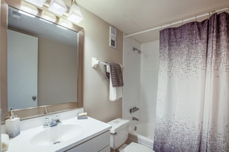 Grove At Temple Terrace in Tampa, FL - Building Photo - Building Photo