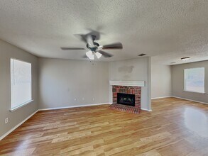 8745 Fox Meadow Way in Fort Worth, TX - Building Photo - Building Photo