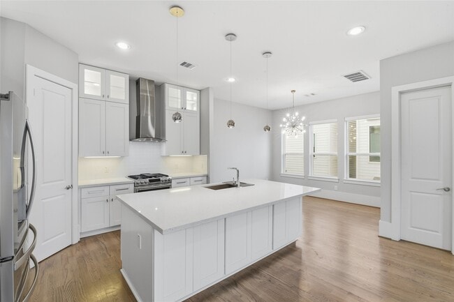 property at 1716 Ovid St