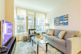 131 Seaport Blvd in Boston, MA - Building Photo