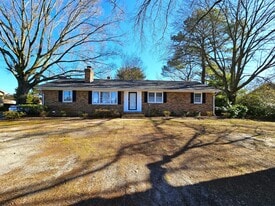 27820 Crooked Oak Ln in Salisbury, MD - Building Photo