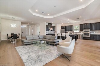 11110 Canal Grande Dr in Ft. Myers, FL - Building Photo - Building Photo