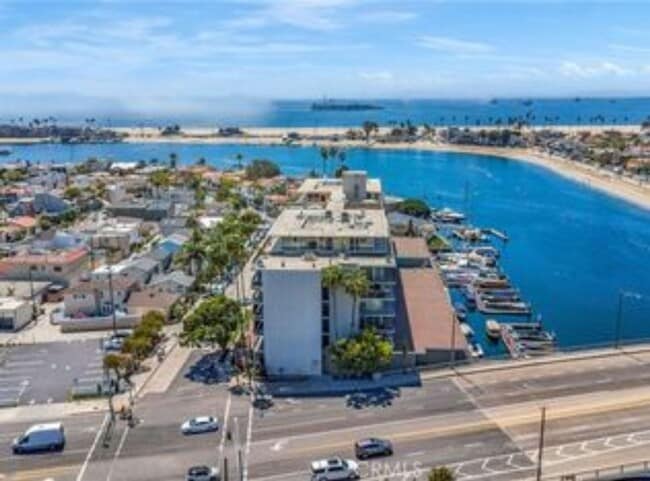 5400 E The Toledo in Long Beach, CA - Building Photo - Building Photo