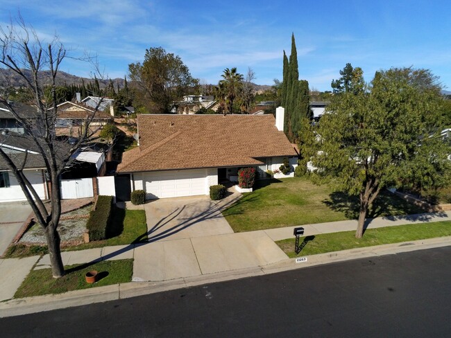 19263 Nashville St in Los Angeles, CA - Building Photo - Building Photo