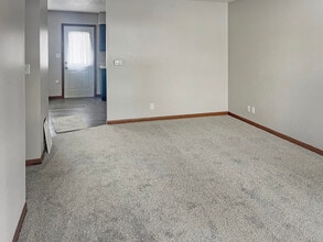 1629 S Redwood Rd in Warsaw, IN - Building Photo - Building Photo