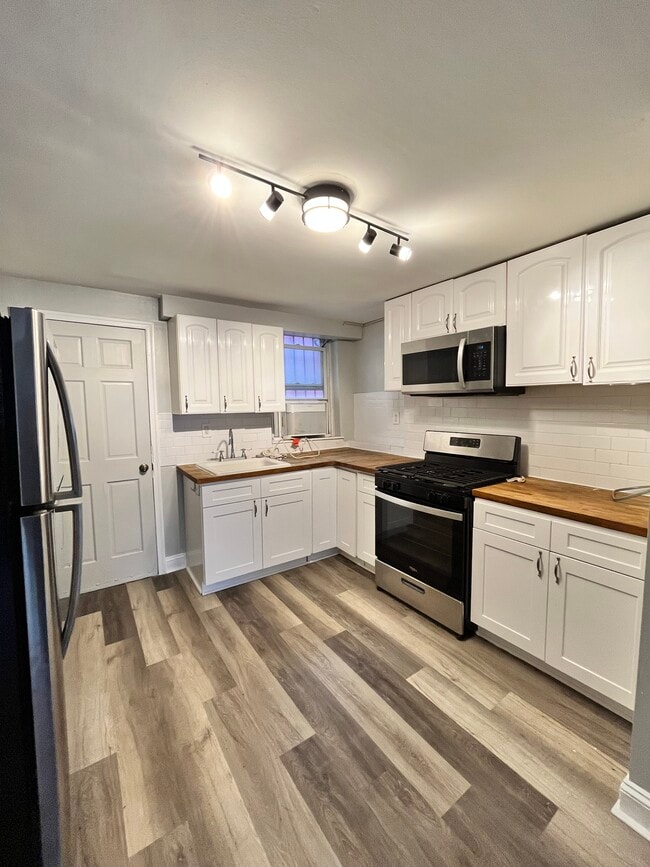 553 Communipaw Ave, Unit 3